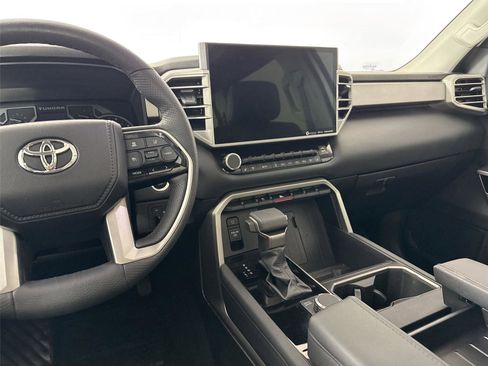 Used 2023 Toyota Tundra Limited image 33