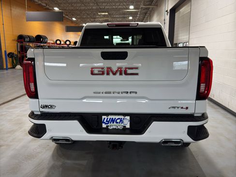 Used 2025 GMC Sierra 1500 AT4 w/ AT4 Premium Package image 4