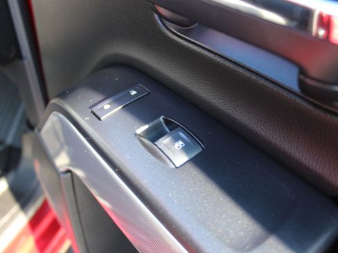 Used 2018 Chevrolet Silverado 1500 LT w/ All Star Edition image 34