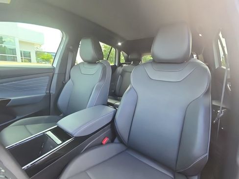 Certified 2023 Volkswagen ID.4 Pro S Plus AWD/4WD image 12