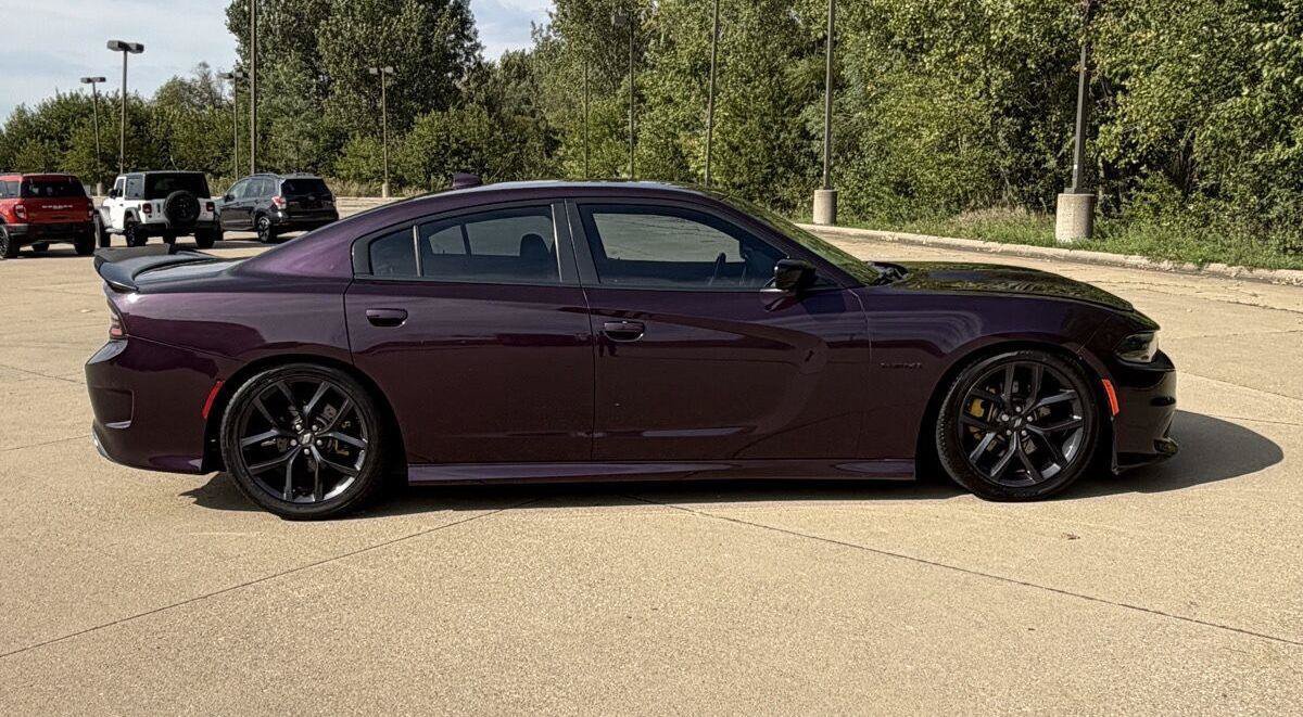 Used 2020 Dodge Charger R/T w/ Blacktop Package RWD image 29