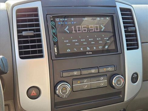 Used 2011 Nissan Frontier SV w/ SV Premium Utility Pkg RWD image 13