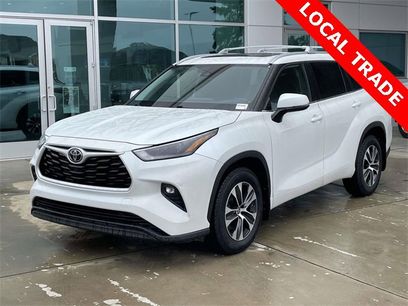 Used 2022 Toyota Highlander XLE