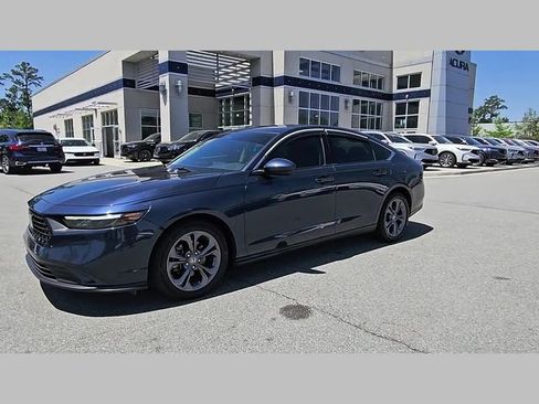 Used 2023 Honda Accord EX image 37