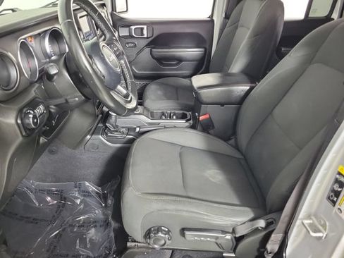 Used 2022 Jeep Wrangler Unlimited Sport AWD/4WD image 19