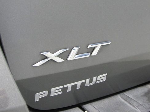 Used 2021 Ford Explorer XLT w/ Equipment Group 202A AWD/4WD image 34