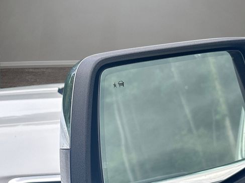 Used 2022 GMC Sierra 1500 Denali w/ Denali Premium Package image 45