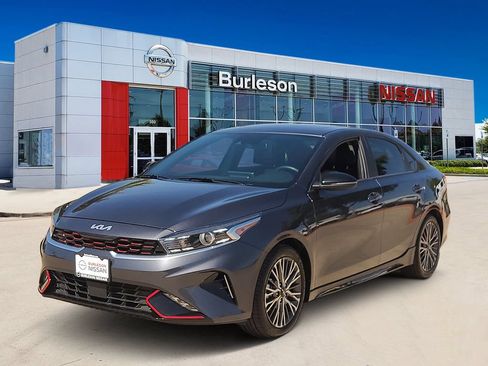 Used 2023 Kia Forte GT-Line w/ GT-Line Premium Package FWD image 1