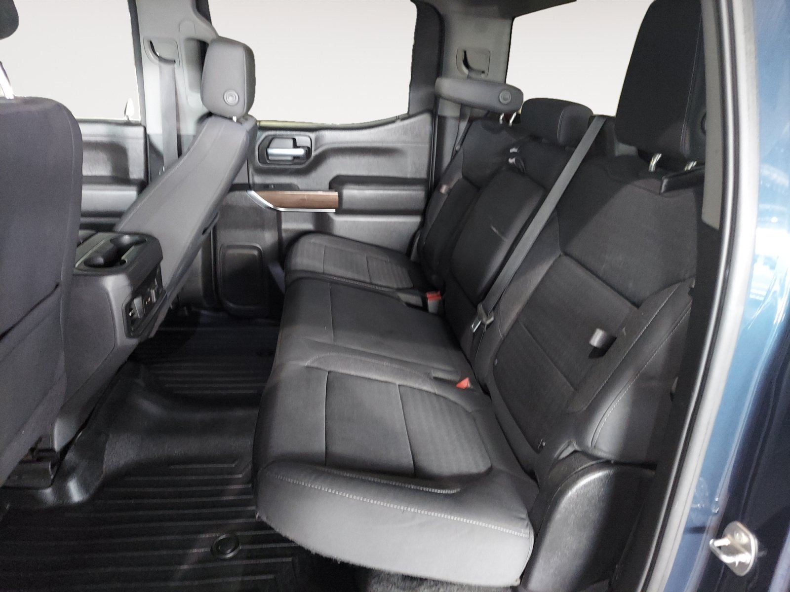 Used 2020 Chevrolet Silverado 1500 RST w/ Texas Edition AWD/4WD image 21