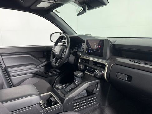 Used 2025 Toyota Tacoma SR5 image 32