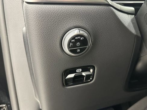 Certified 2024 Mercedes-Benz GLC 300 GLC 300 w/ Winter Package image 34