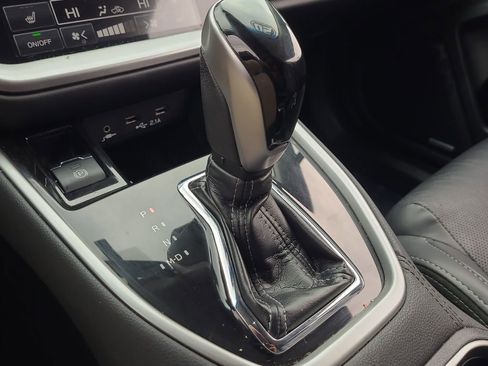 Used 2020 Subaru Outback Limited image 22