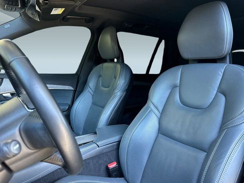 Used 2021 Volvo XC90 T8 Inscription w/ Advanced Package image 28