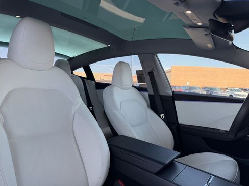 Used 2024 Tesla Model 3 Long Range image 44