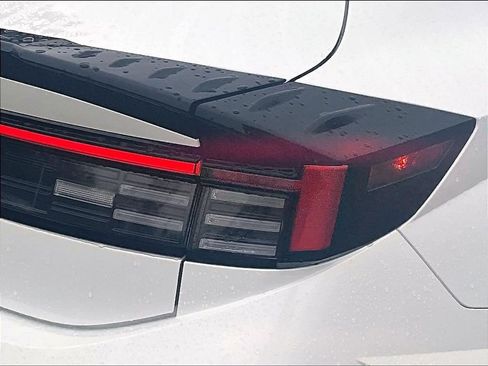 Used 2025 Hyundai Sonata SEL FWD image 32