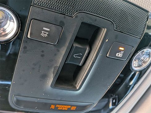 Certified 2023 Kia Sorento SX image 21