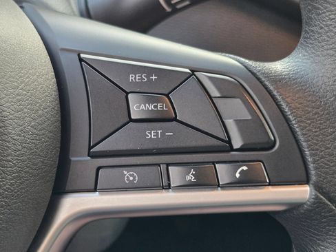 Used 2025 Nissan Altima 2.5 SV FWD image 28