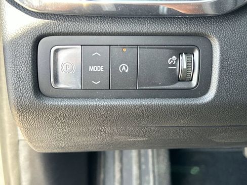 New 2026 GMC Acadia Elevation FWD image 18