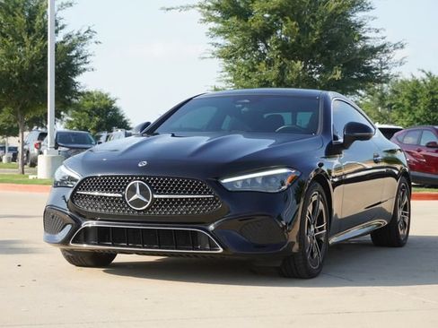 Used 2024 Mercedes-Benz CLE 300 4MATIC Coupe image 3