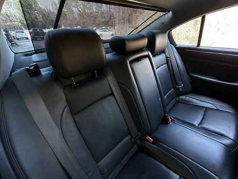 Used 2013 Hyundai Genesis 3.8 w/ Technology Pkg image 40