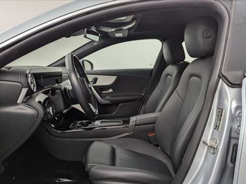 Used 2025 Mercedes-Benz CLA 250 image 14