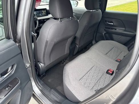 Certified 2025 Nissan Kicks SV AWD/4WD image 49