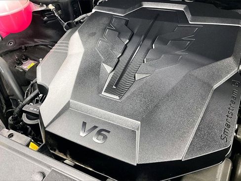 Used 2025 Kia Carnival image 35