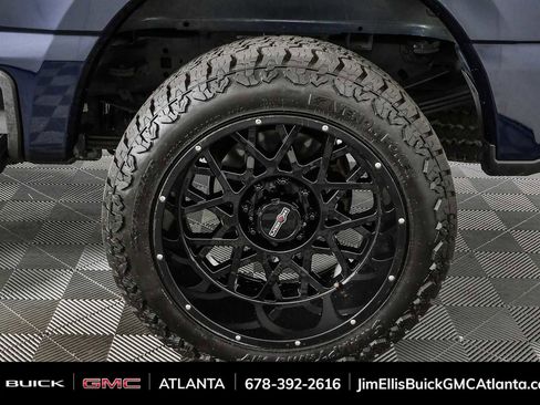 Used 2023 Ford F250 Lariat w/ Sport Appearance Package AWD/4WD image 36