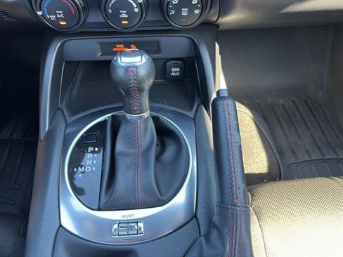 Used 2016 MAZDA MX-5 Miata Sport image 16