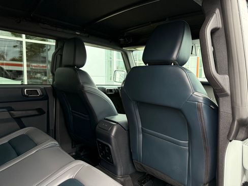 Used 2024 Ford Bronco Outer Banks image 41