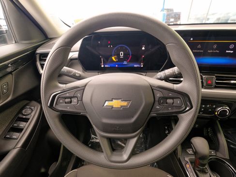 Used 2025 Chevrolet TrailBlazer LT image 33