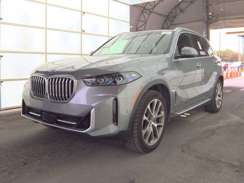 Used 2024 BMW X5 sDrive40i image 1