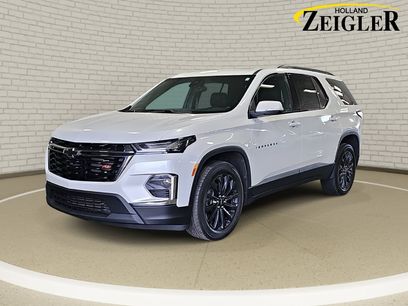 Used 2023 Chevrolet Traverse RS