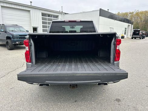 Used 2021 Chevrolet Silverado 1500 LT w/ Z71 Off-Road Package AWD/4WD image 5