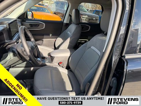 Used 2025 Ford Bronco Sport Badlands image 17