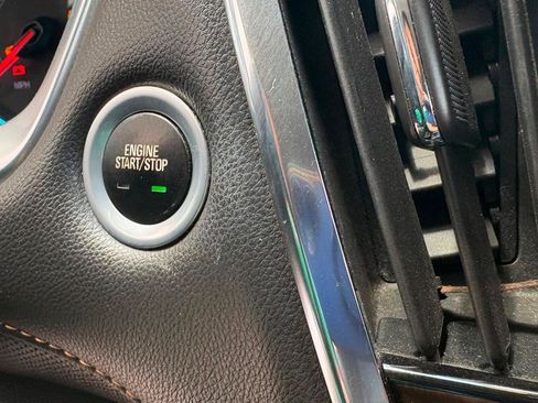Used 2018 Chevrolet Traverse Premier w/ LPO, Floor Liner Package FWD image 22