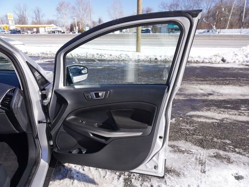 Used 2018 Ford EcoSport SE image 22