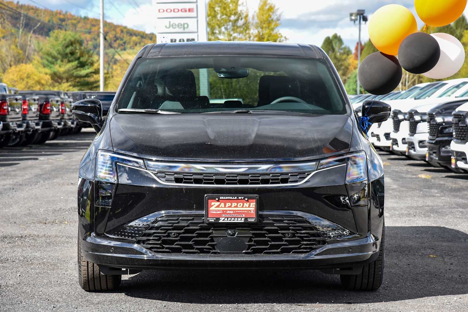 New 2027 Chrysler Pacifica Select w/ Family Tech Group AWD/4WD image 8