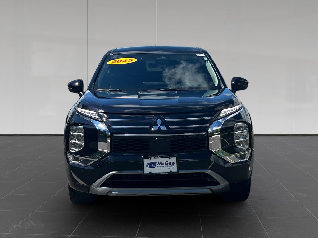 Used 2025 Mitsubishi Outlander SE AWD/4WD image 9