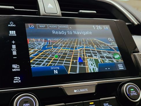 Used 2018 Honda Civic Touring image 27