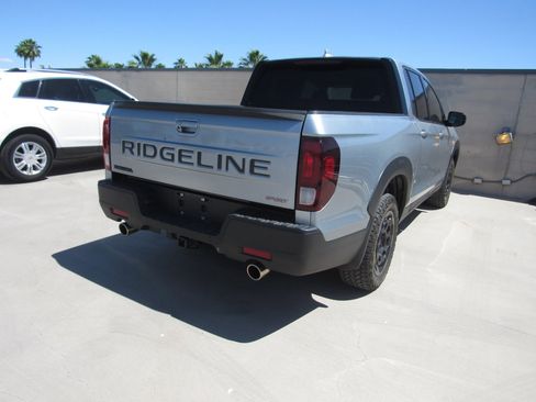 Used 2025 Honda Ridgeline Sport+ image 3