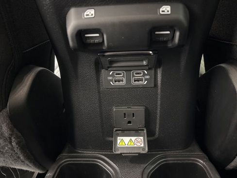 Used 2023 Jeep Gladiator Sport AWD/4WD image 27