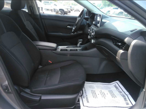 Used 2024 Nissan Sentra SV FWD image 11