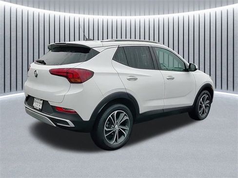 Used 2022 Buick Encore GX Select image 3