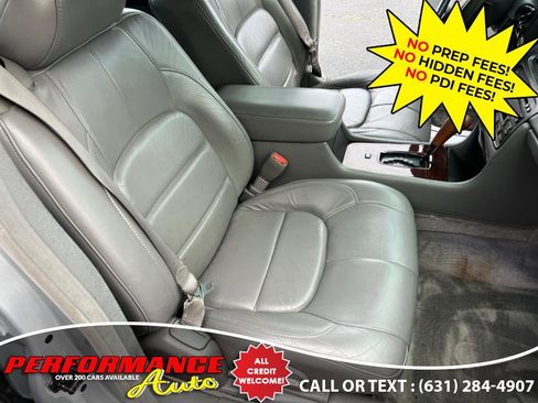 Used 2001 Cadillac De Ville DTS w/ Comfort/Convenience Pkg image 22