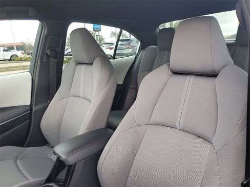 Used 2024 Toyota Corolla SE image 15