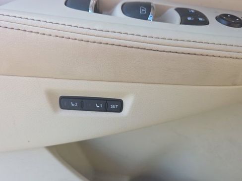 Used 2015 Nissan Murano Platinum w/ Platinum Technology Package image 25