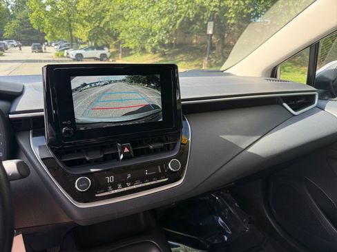 Used 2024 Toyota Corolla LE FWD image 21