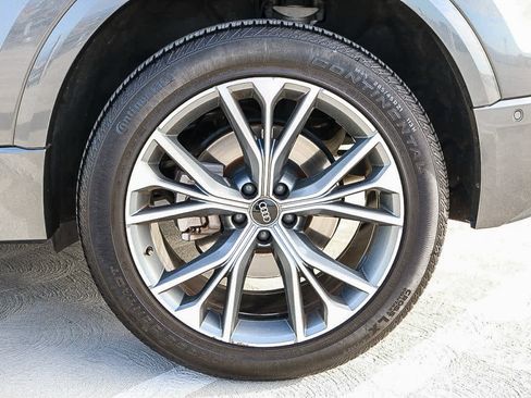 Used 2022 Audi Q8 Premium w/ Convenience Package image 13