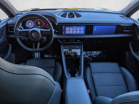 Used 2025 Porsche Macan Electric image 22